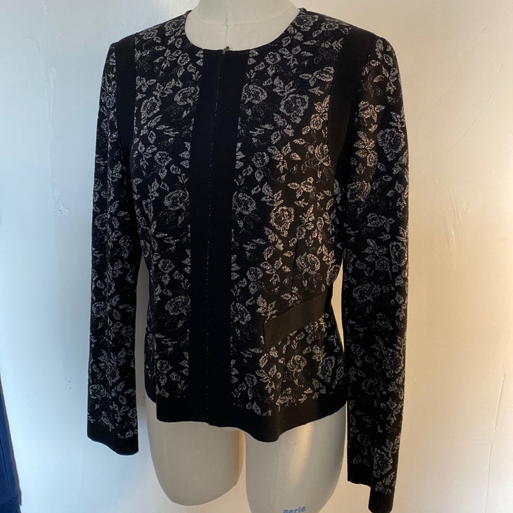 Floral high end sweater size medium